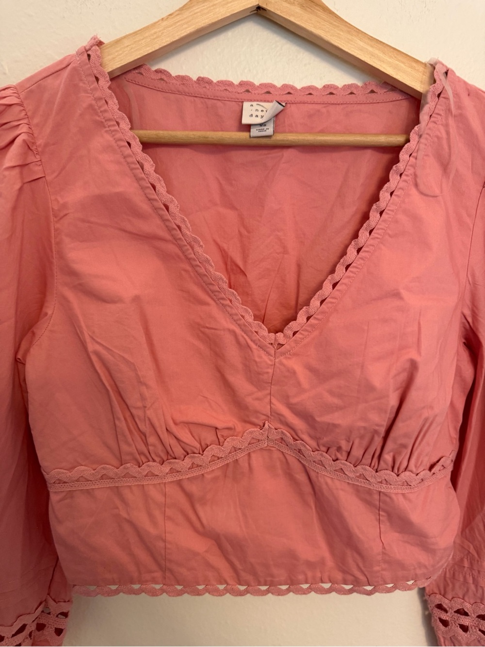 Women's Pink V-Neck Peasant Blouse ric rac milkmaid eyelet detail - Picture 5 of 5